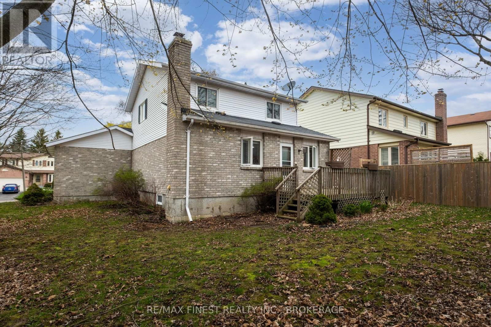867 WOODSIDE DRIVE Image 43