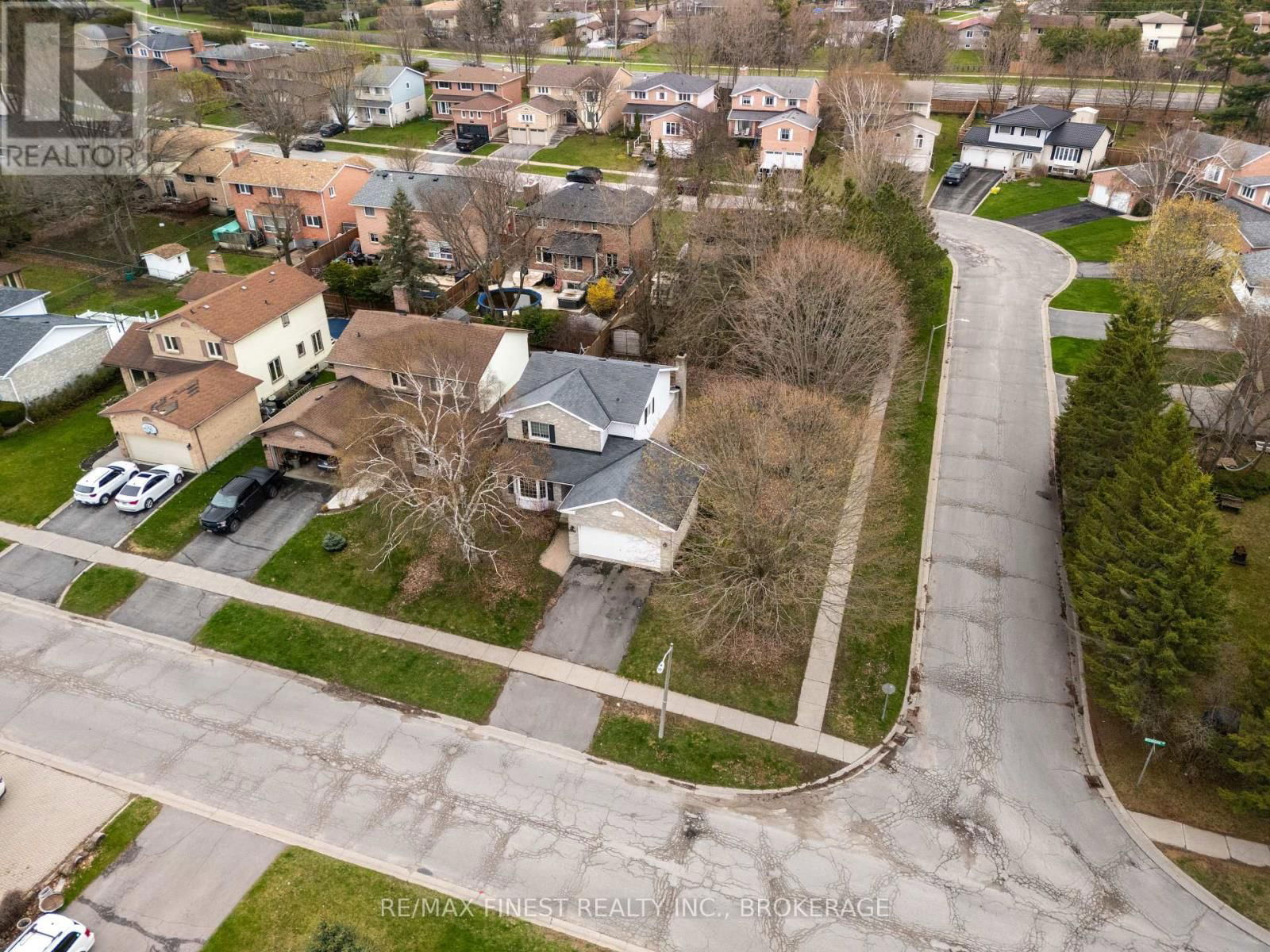 867 WOODSIDE DRIVE Image 46