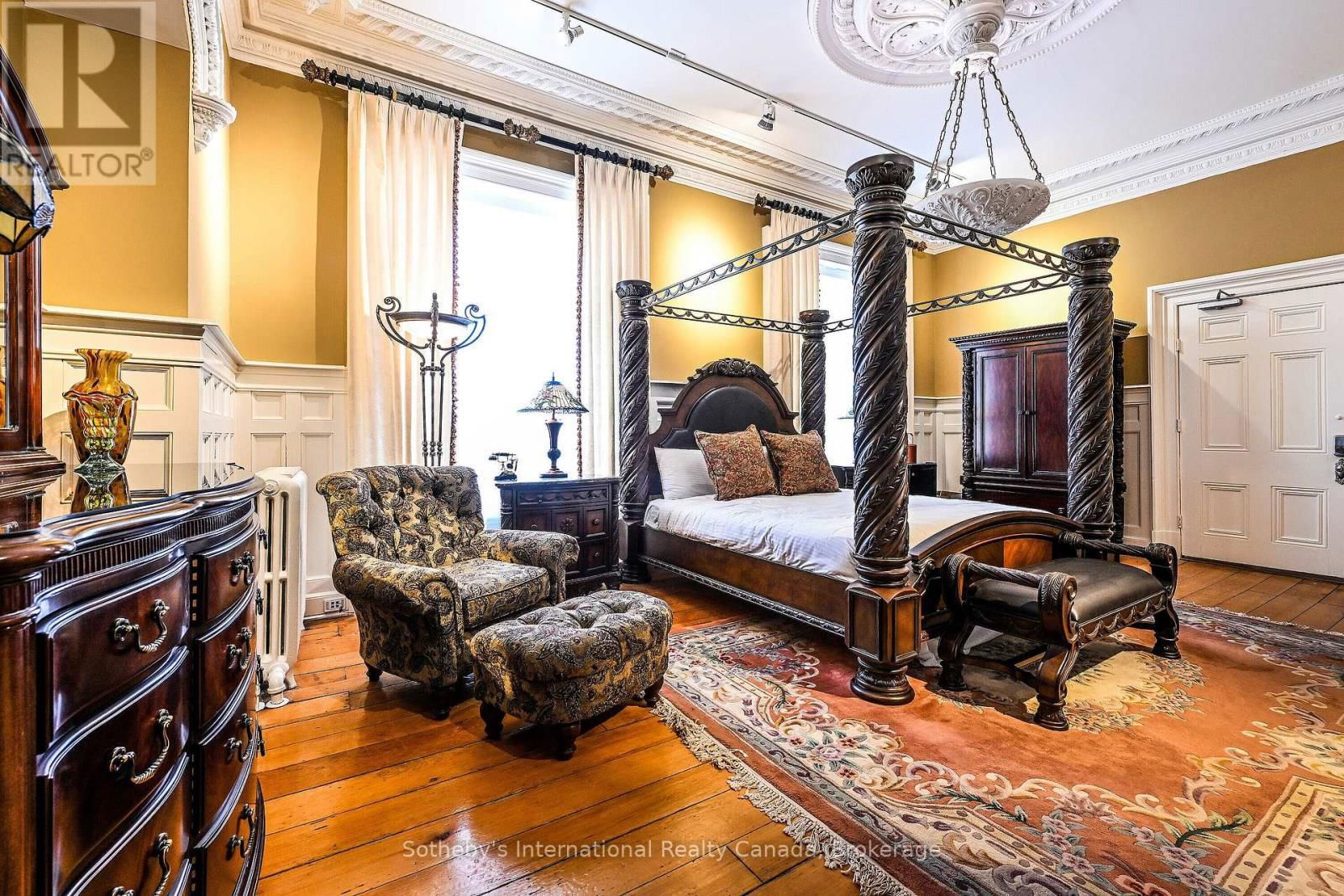109 ST. PAUL CRESCENT Image 18
