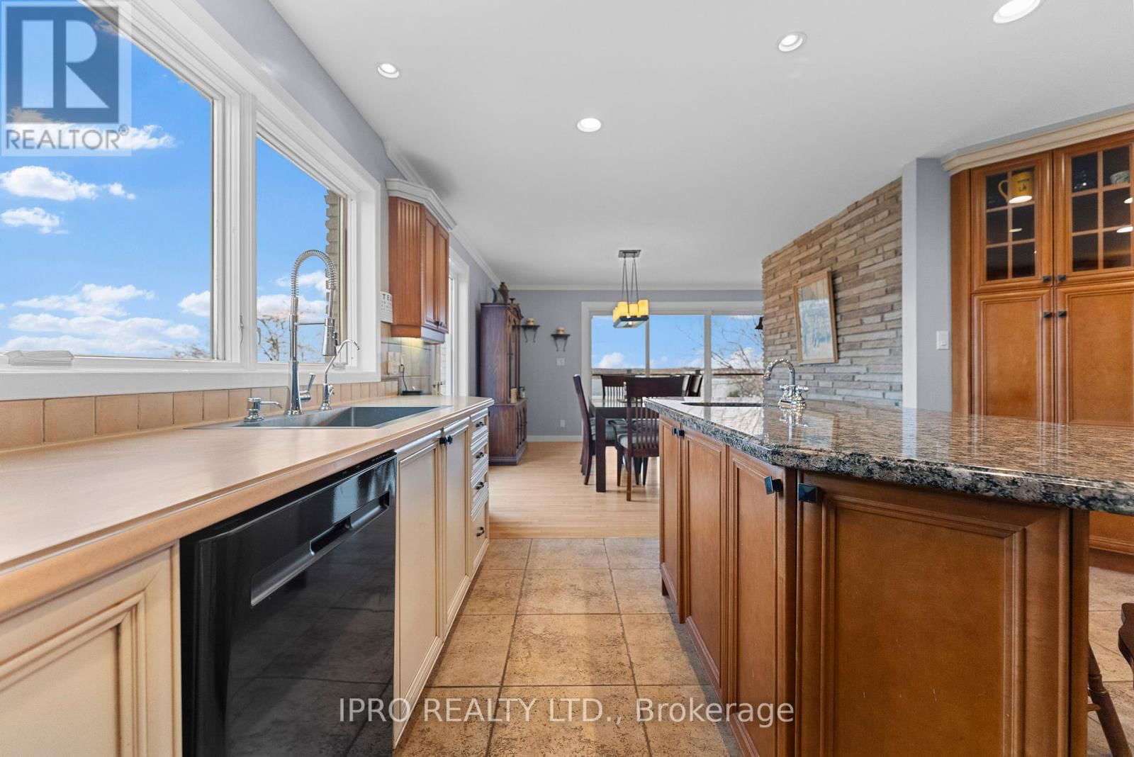 1 GAYLORD ROAD Image 12