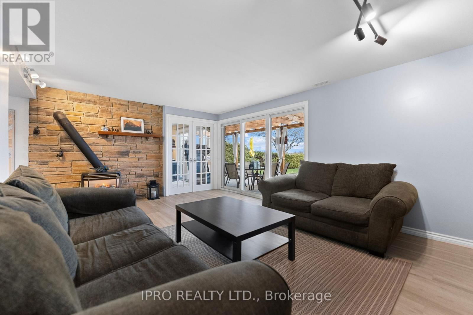 1 GAYLORD ROAD Image 26