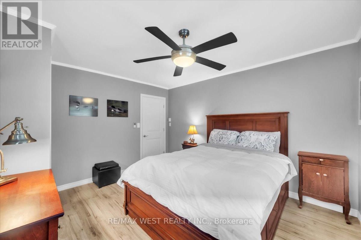 1017 RAYS LANE Image 16