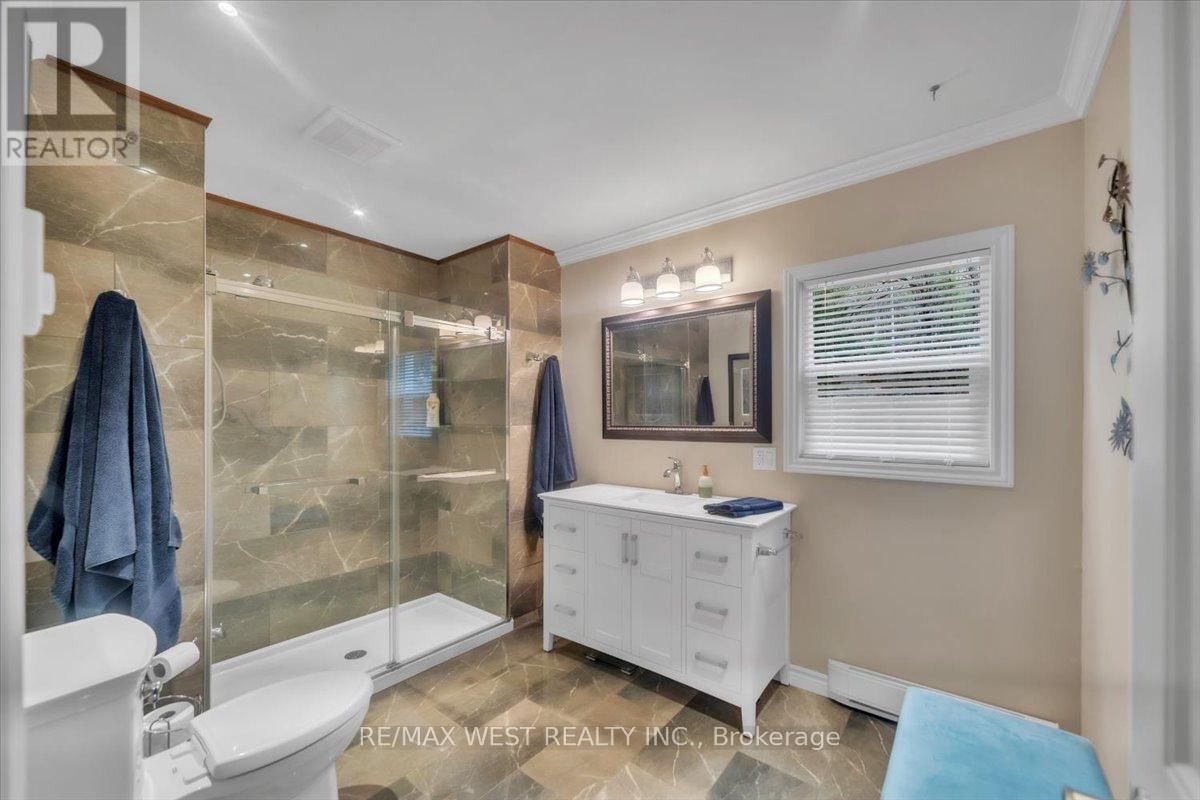 1017 RAYS LANE Image 17