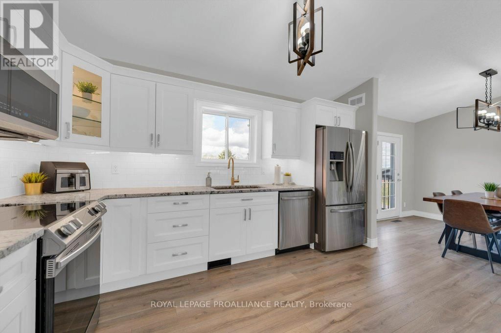 1640 CARMAN ROAD Image 14