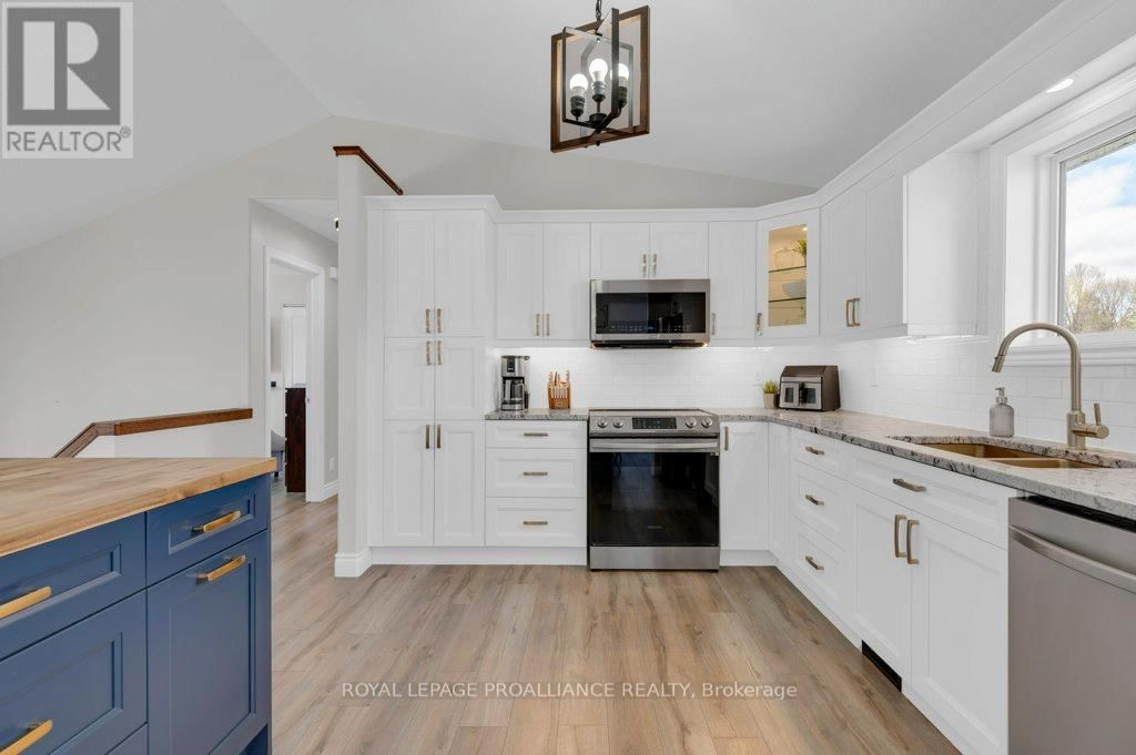 1640 CARMAN ROAD Image 16
