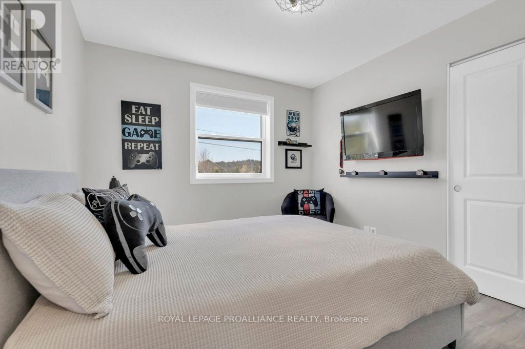 1640 CARMAN ROAD Image 20