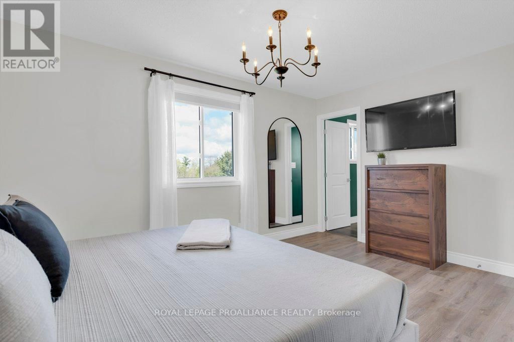 1640 CARMAN ROAD Image 24