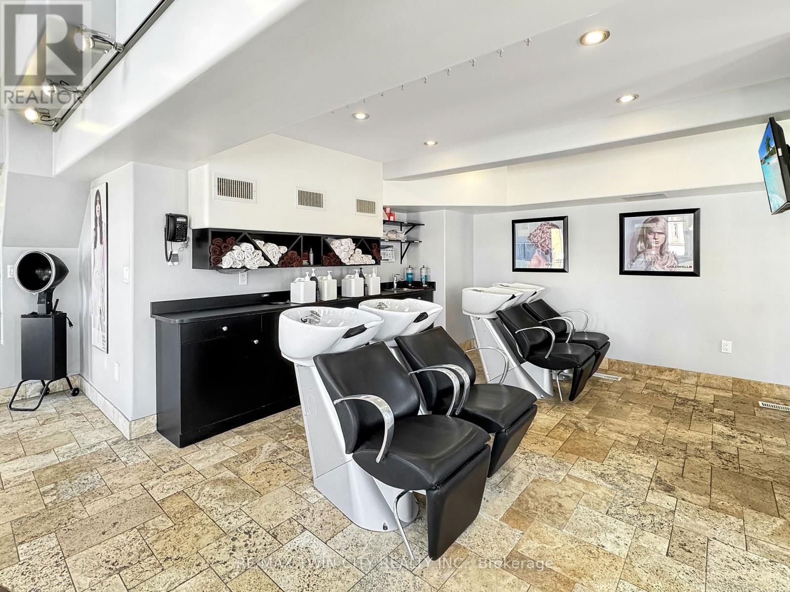 423 KING STREET EAST Image 14