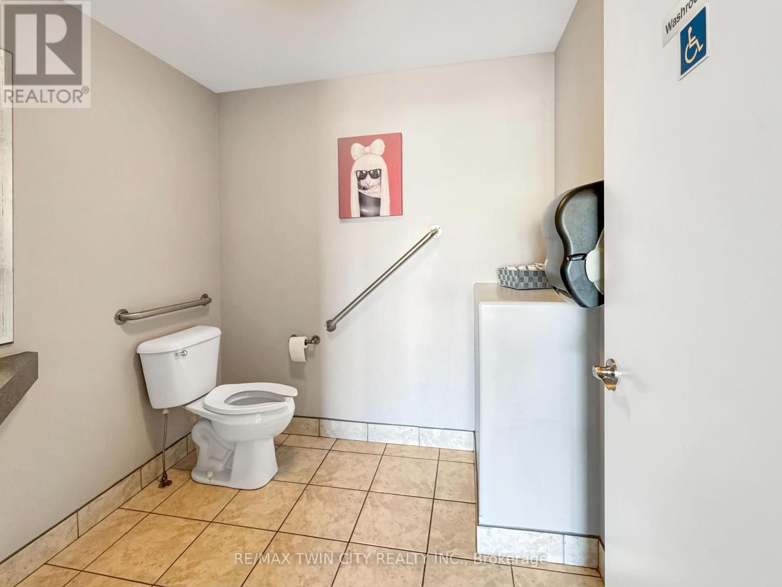 423 KING STREET EAST Image 21