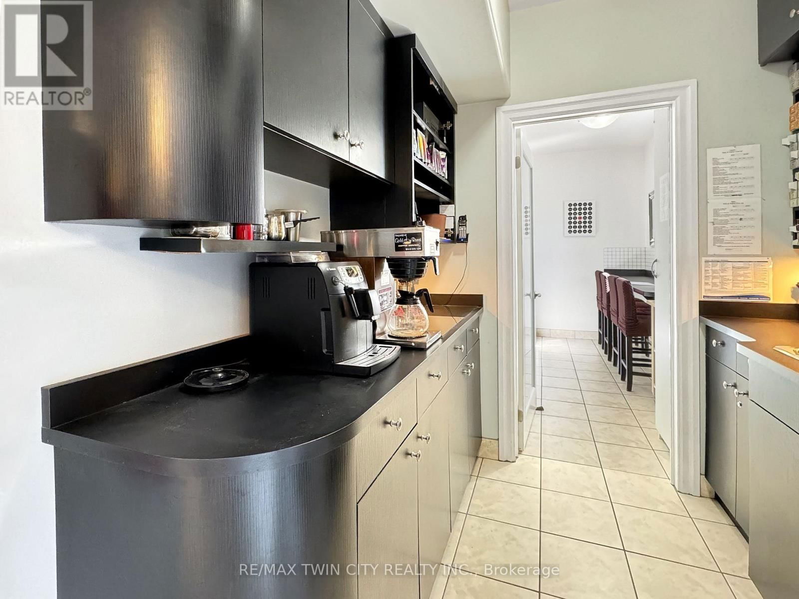 423 KING STREET EAST Image 25