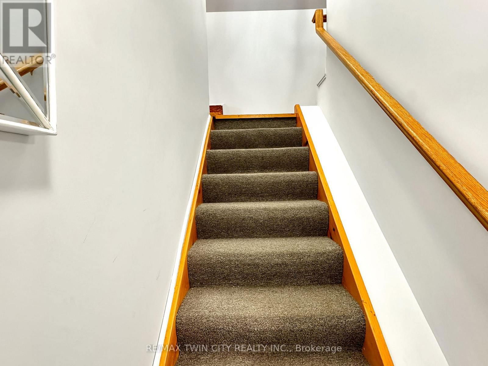423 KING STREET EAST Image 32