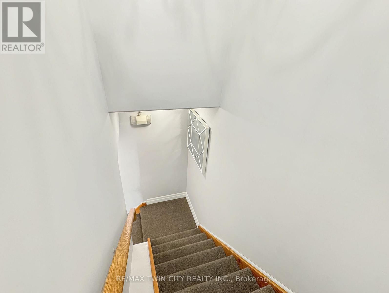 423 KING STREET EAST Image 33