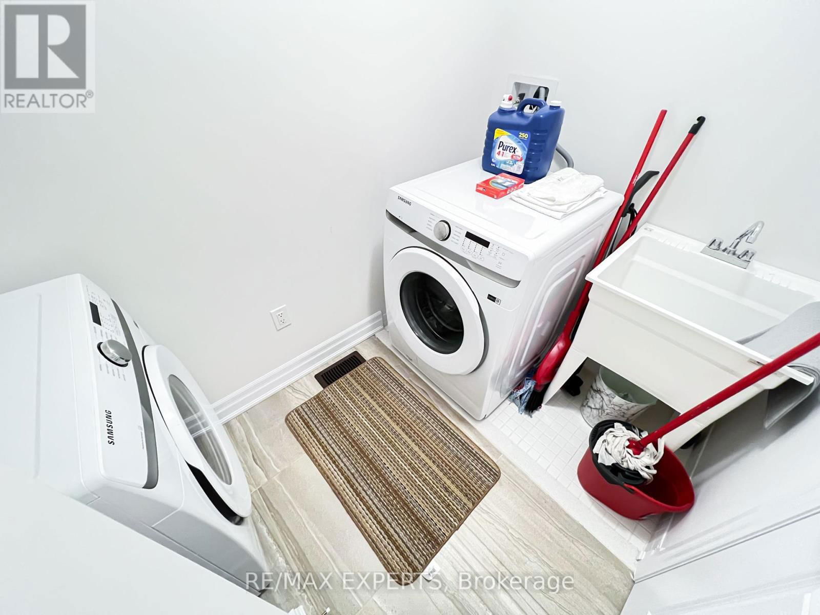 9256 GRIFFON STREET Image 23