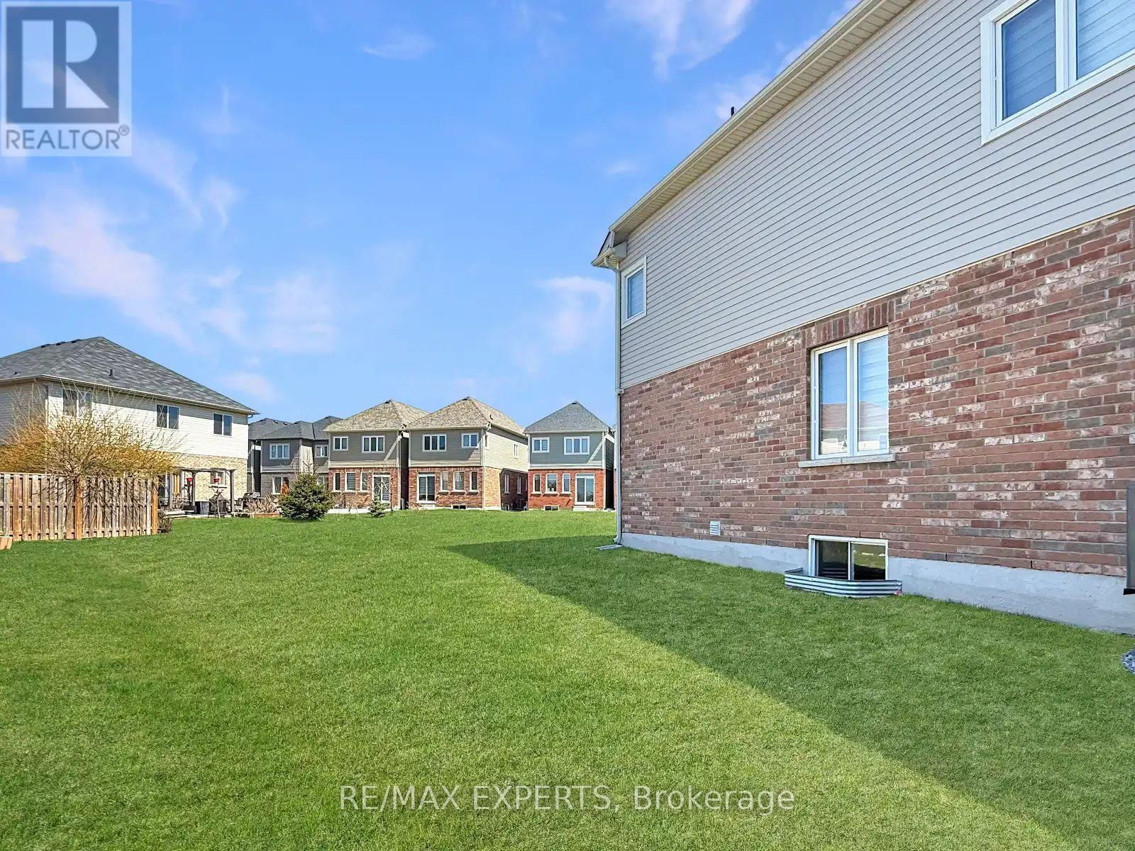 9256 GRIFFON STREET Image 3