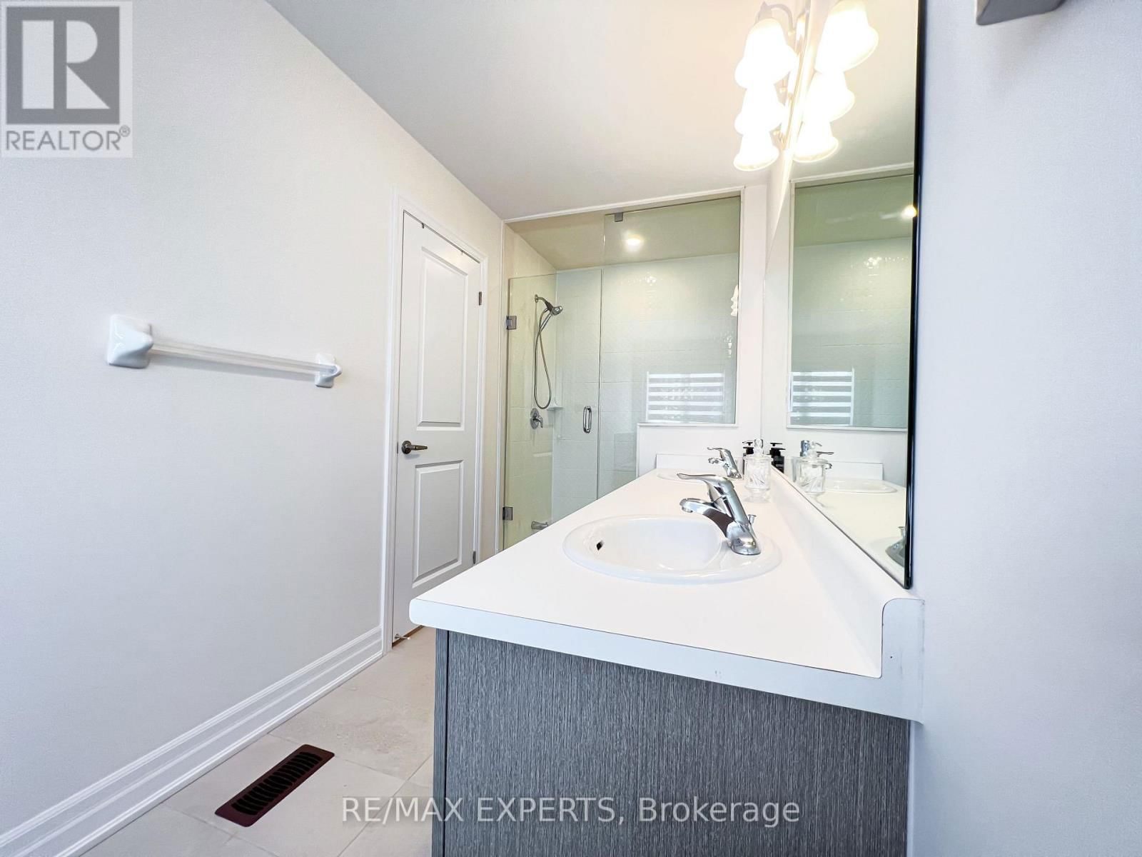 9256 GRIFFON STREET Image 30