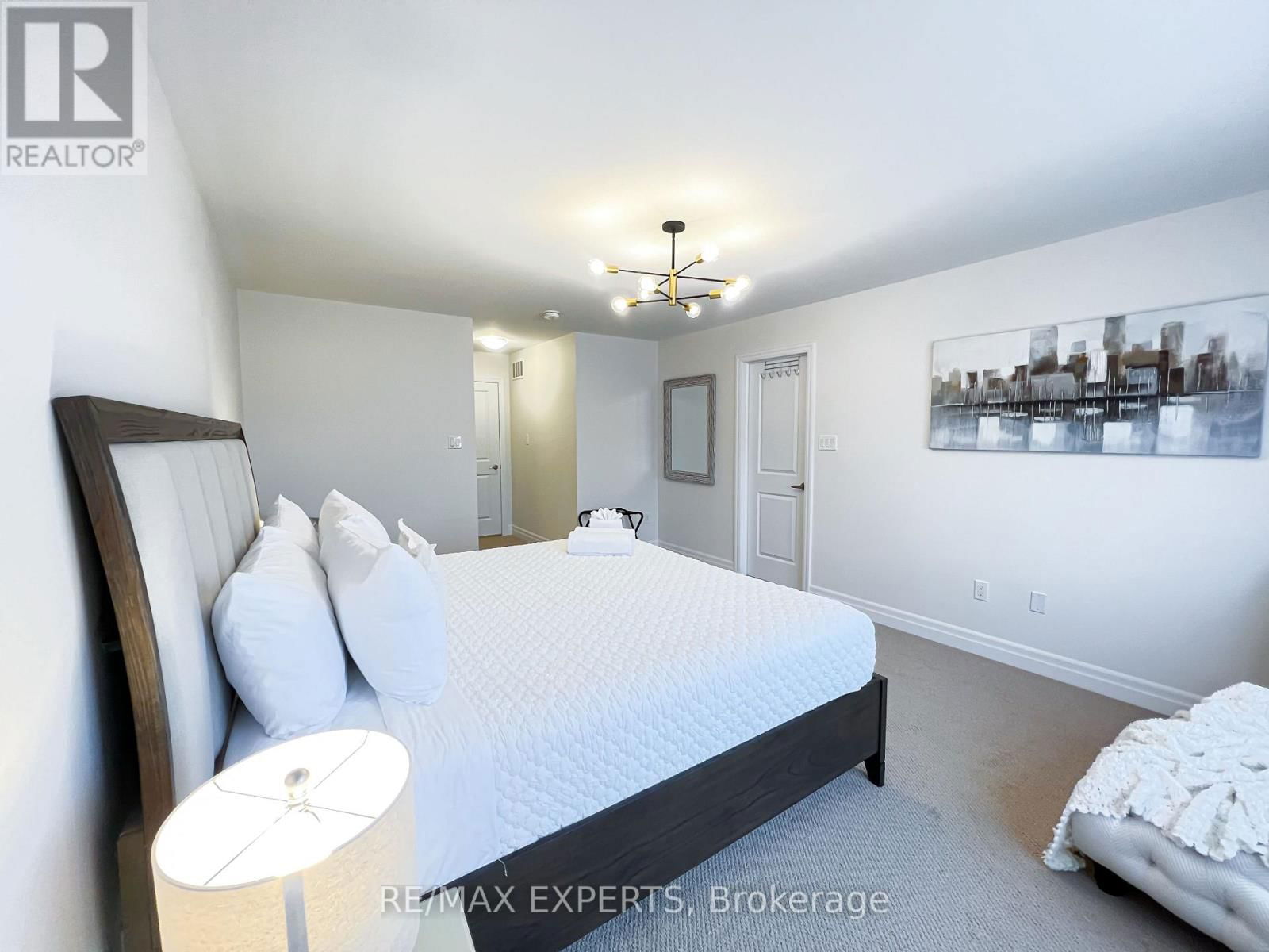 9256 GRIFFON STREET Image 31