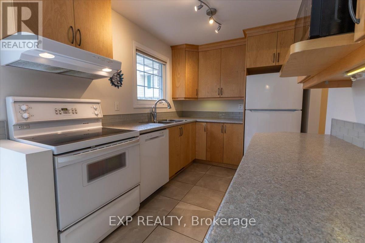 422 KINTYRE PRIVATE Image 13