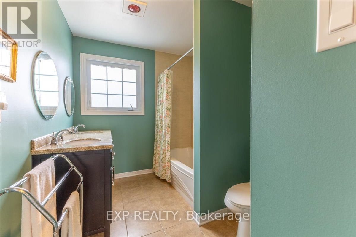 422 KINTYRE PRIVATE Image 25