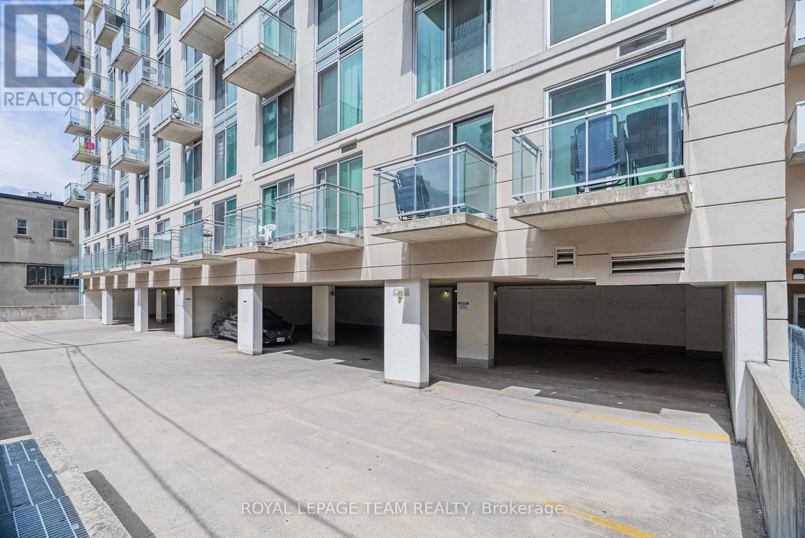 804 - 138 SOMERSET STREET WEST Image 32