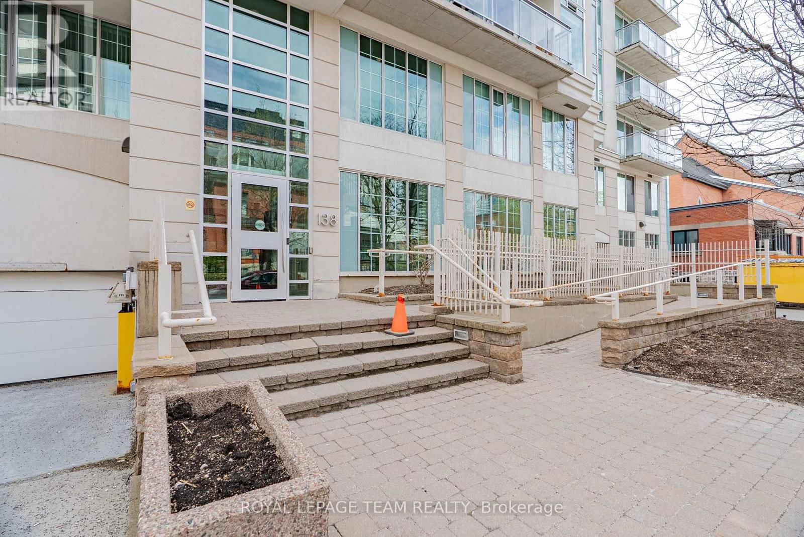 804 - 138 SOMERSET STREET WEST Image 33