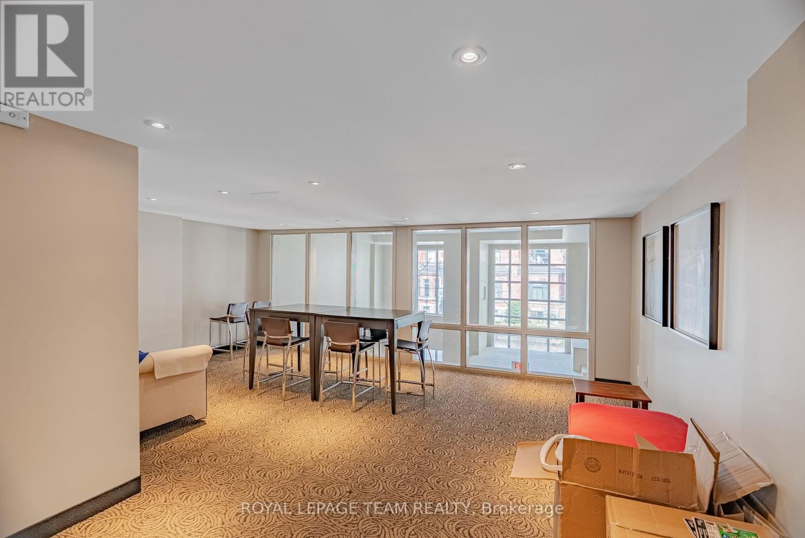 804 - 138 SOMERSET STREET WEST Image 34