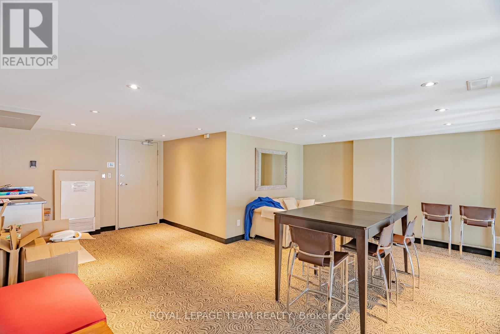 804 - 138 SOMERSET STREET WEST Image 35