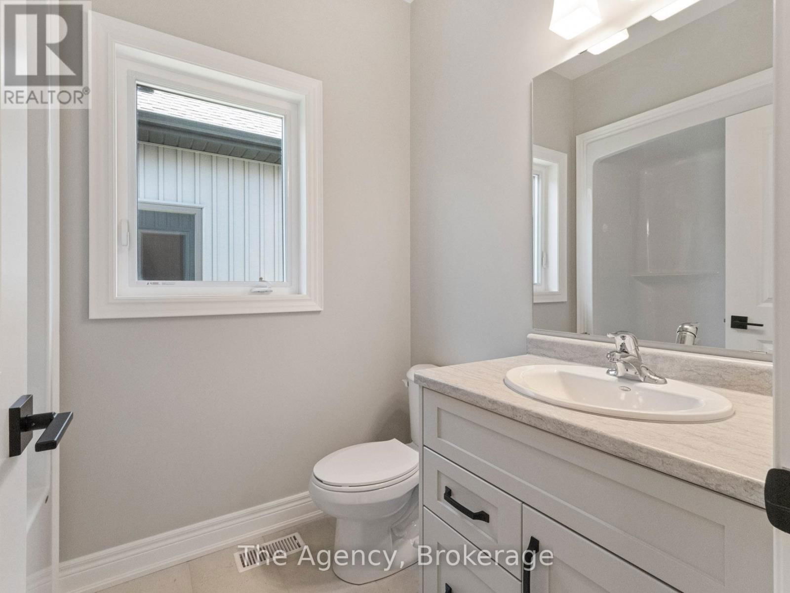 21 AUSTIN DRIVE Image 11