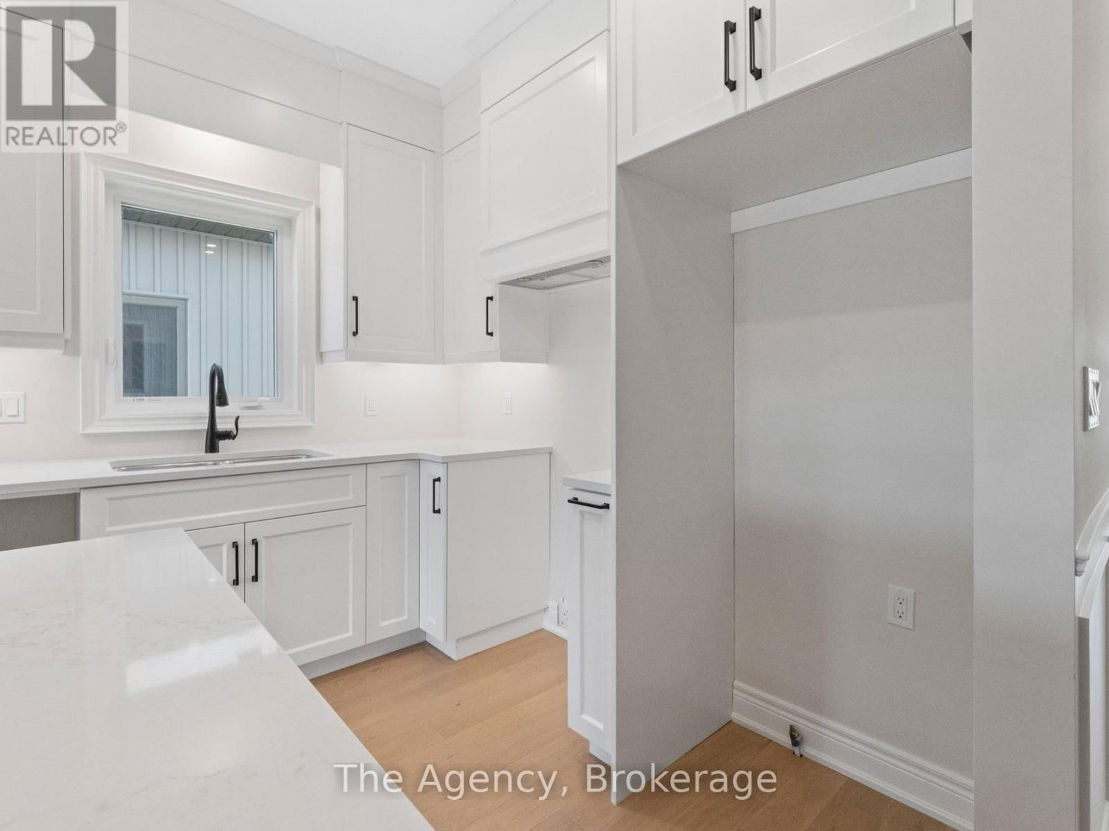 21 AUSTIN DRIVE Image 18