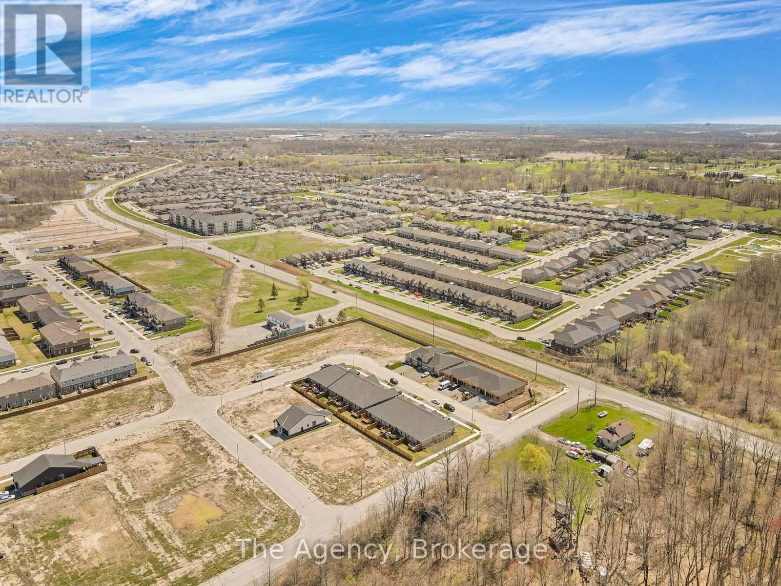 21 AUSTIN DRIVE Image 35