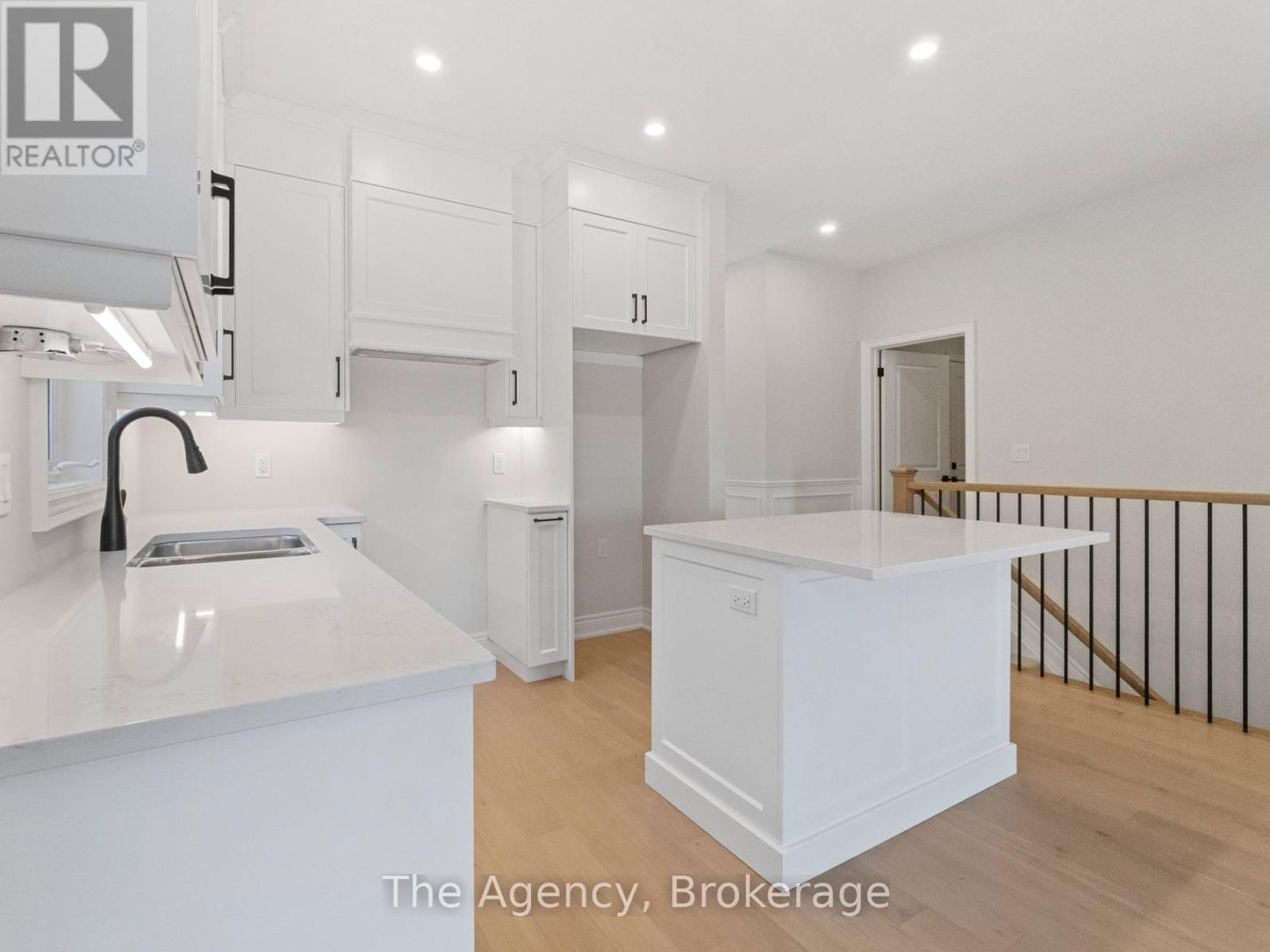 21 AUSTIN DRIVE Image 8