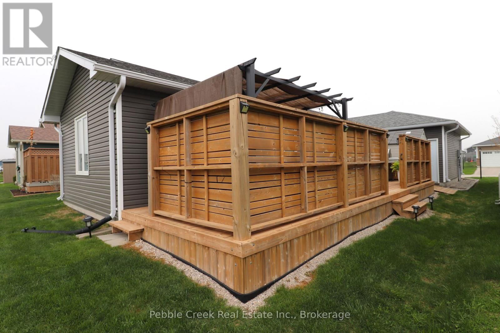11 WINDWARD WAY NORTH Image 35