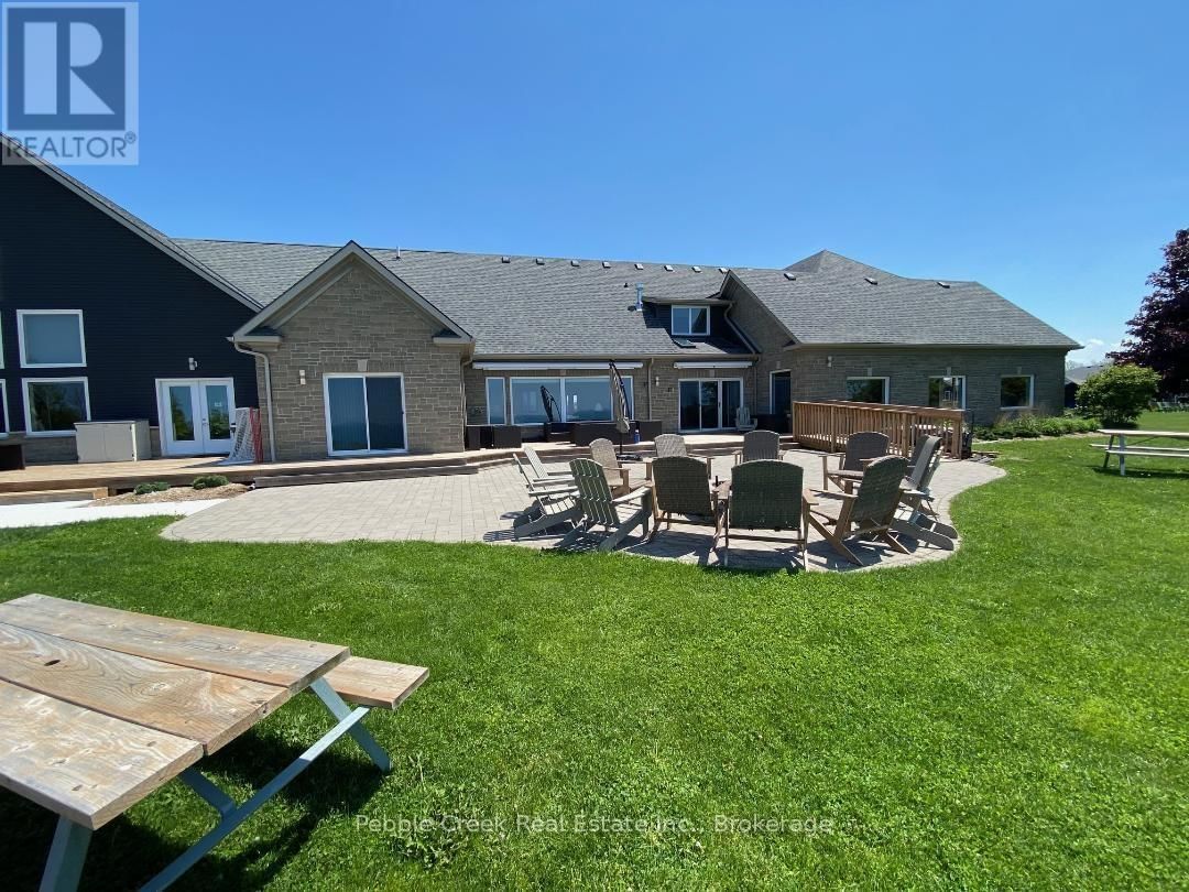 11 WINDWARD WAY NORTH Image 42
