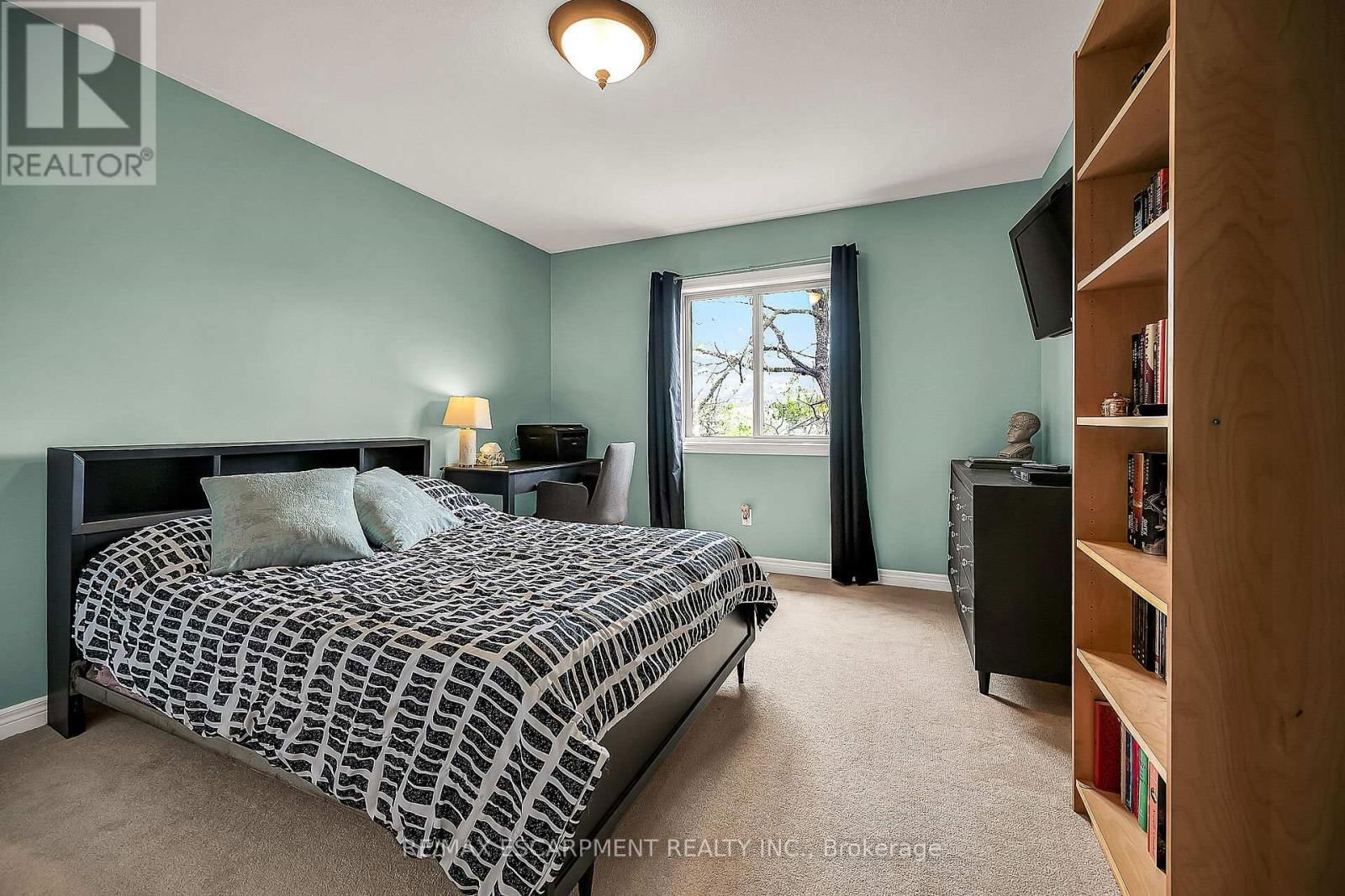 74 RICHARDSON STREET Image 34