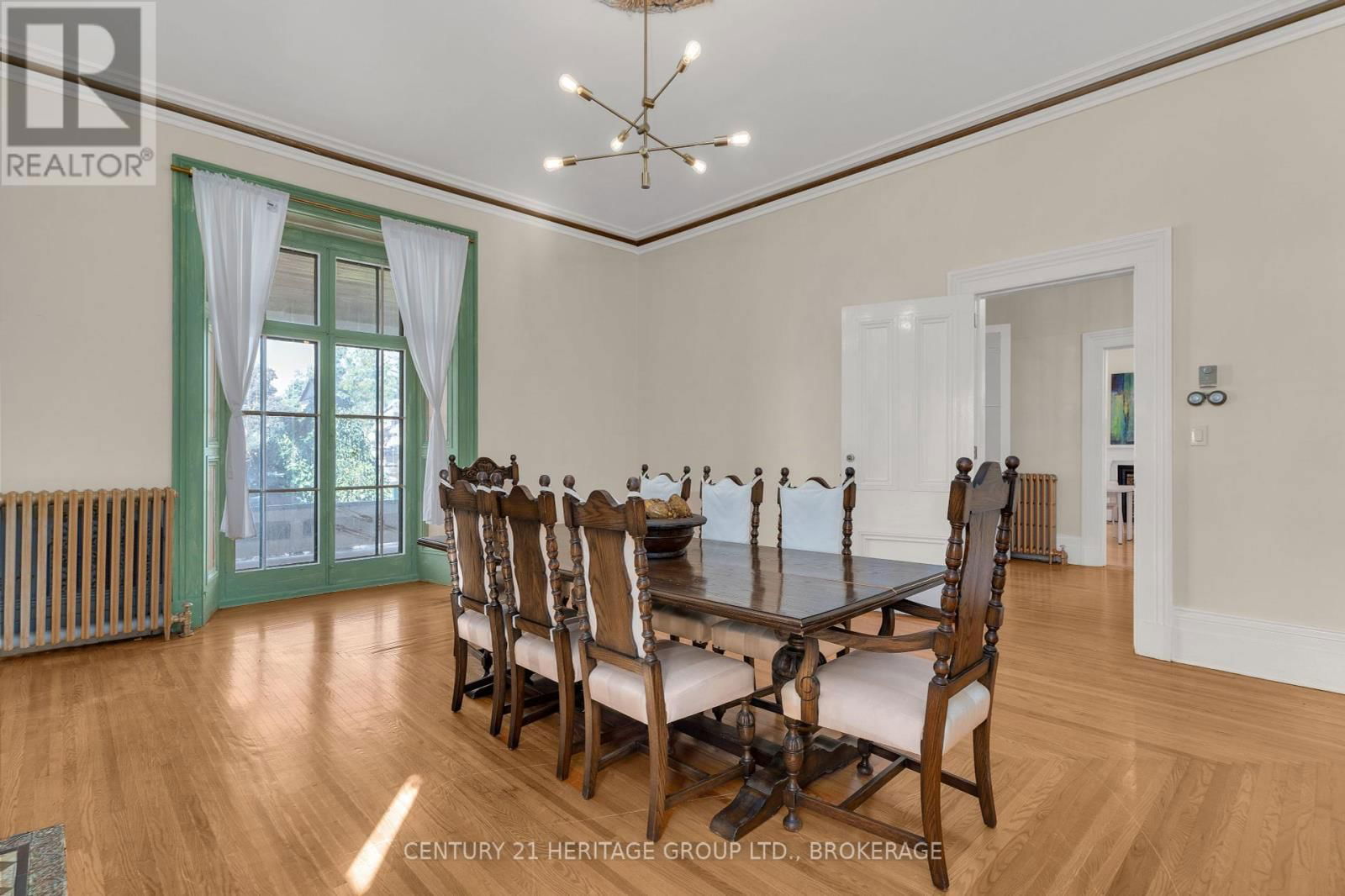 389 KING STREET EAST Image 18