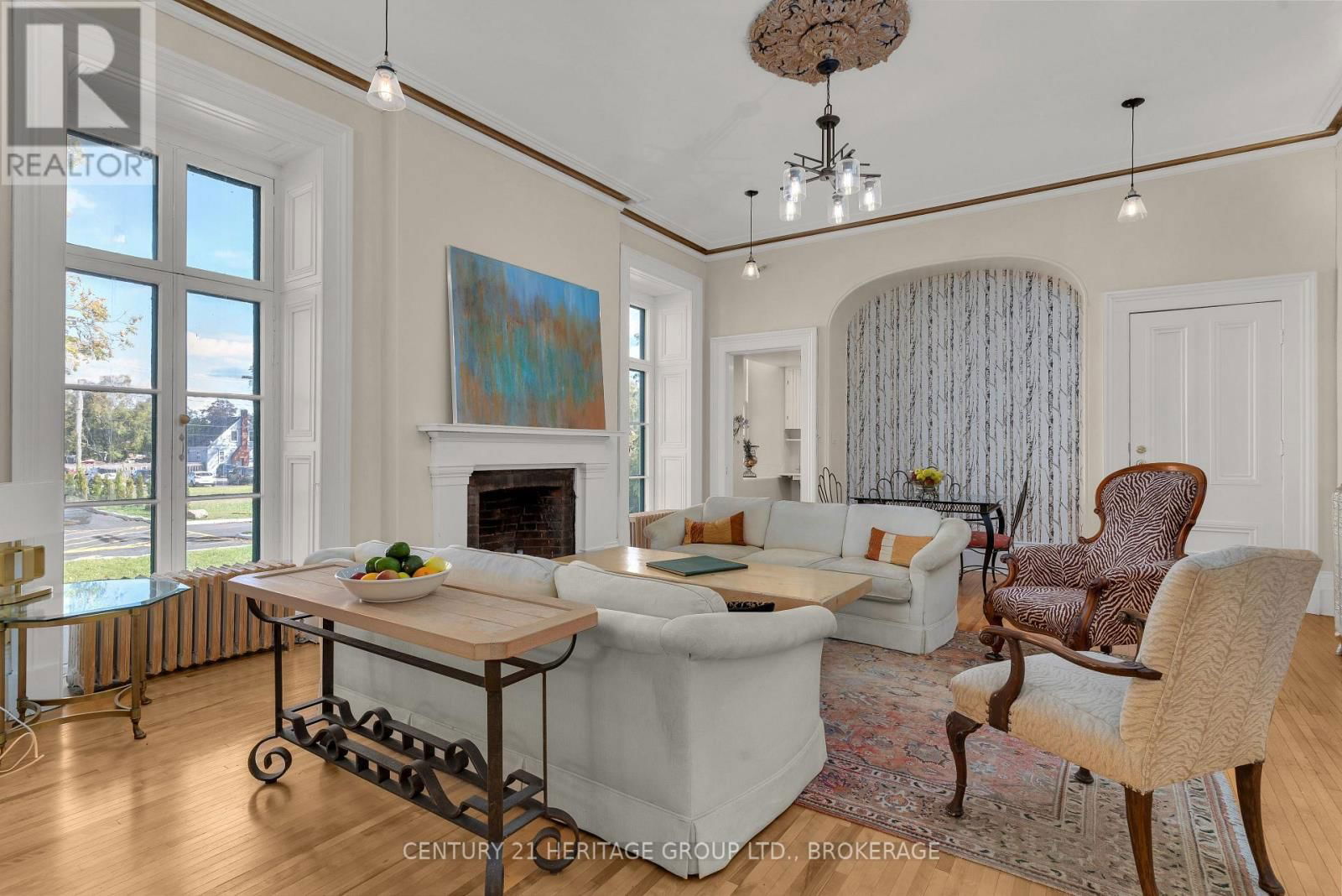 389 KING STREET EAST Image 22