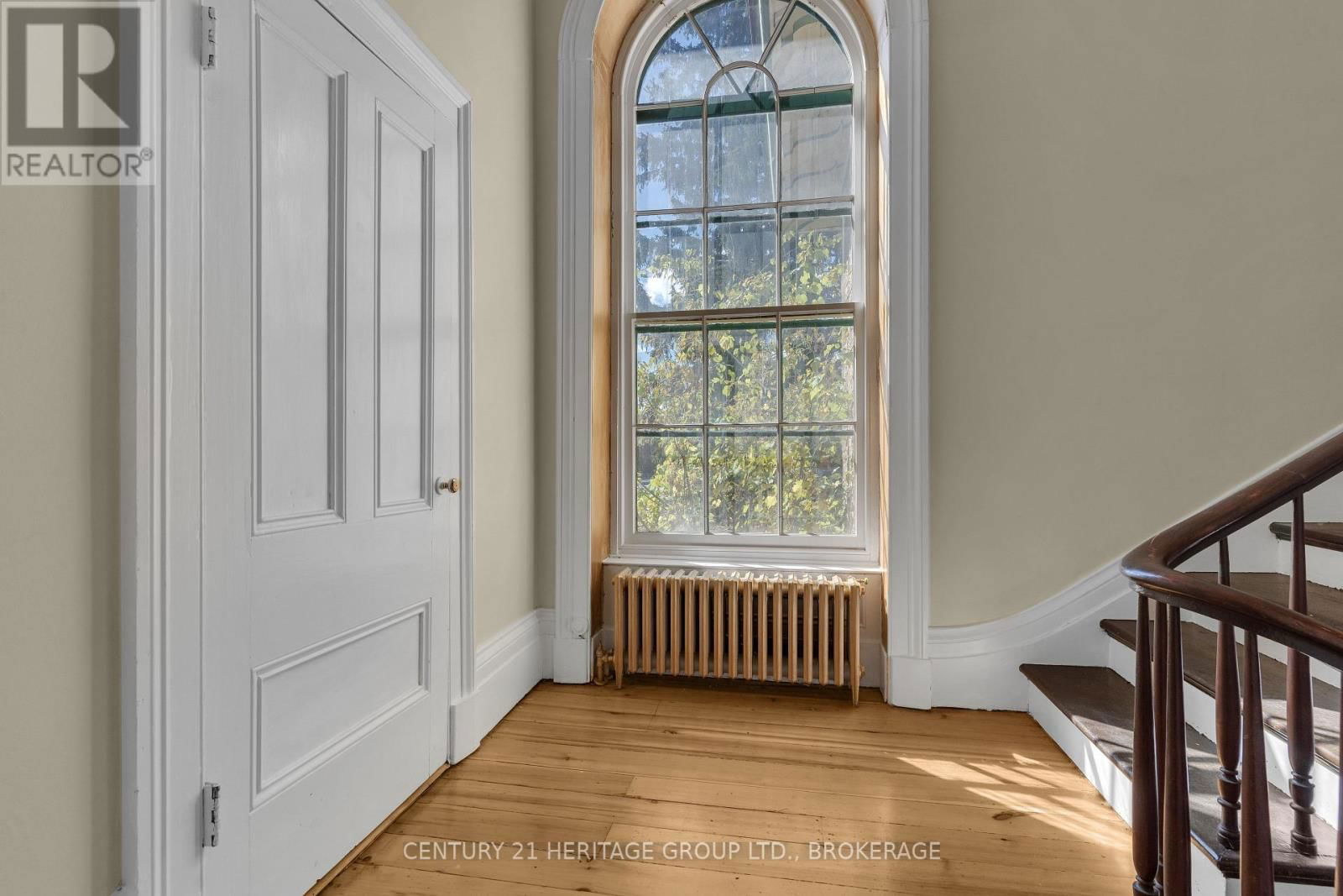 389 KING STREET EAST Image 30