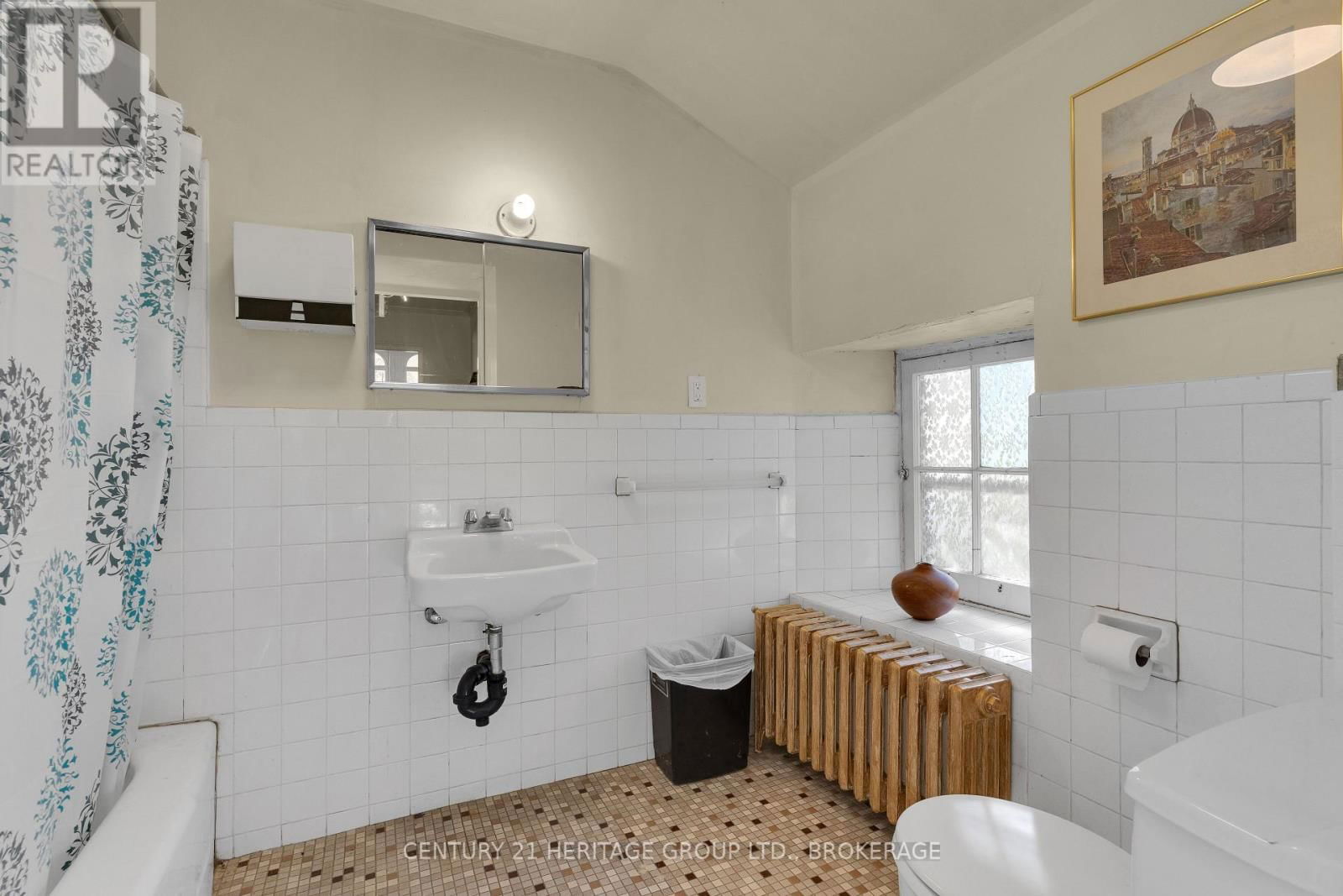 389 KING STREET EAST Image 31