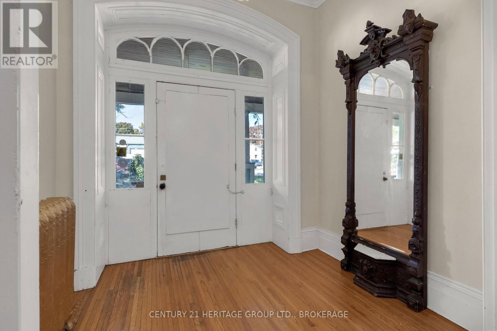 389 KING STREET EAST Image 8