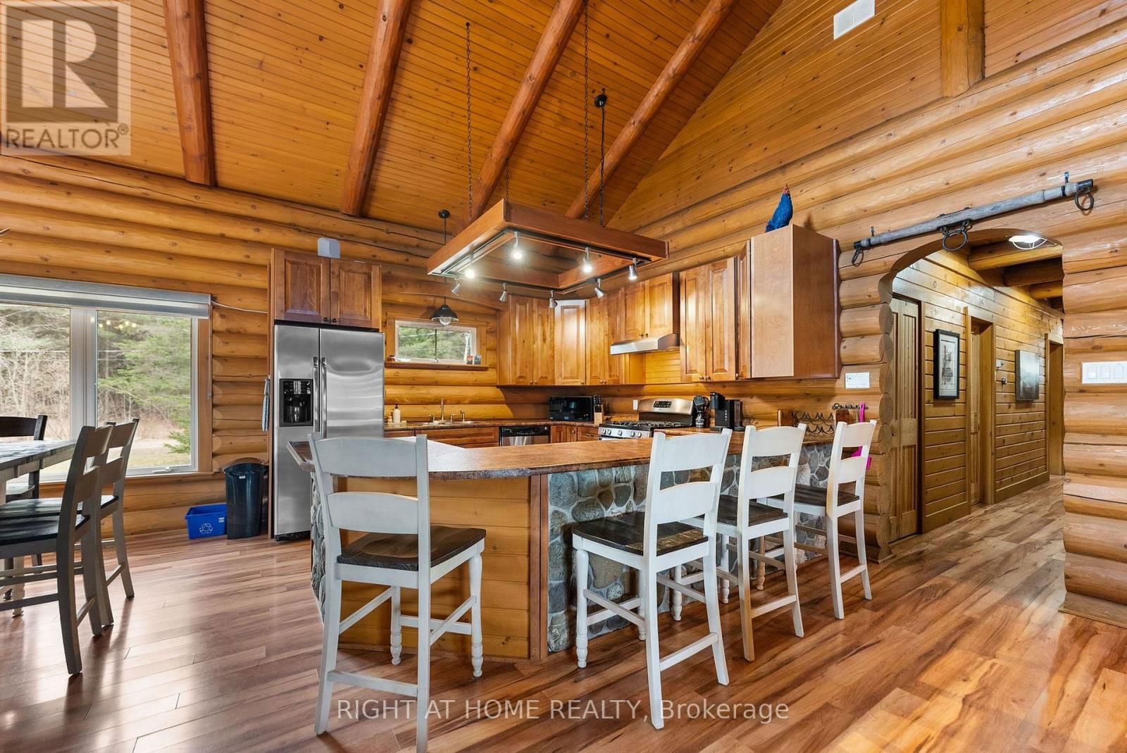 121 MUSKIE LANE Image 13