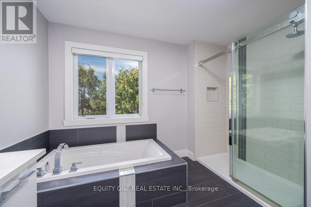 888 WOODROFFE AVENUE Image 21