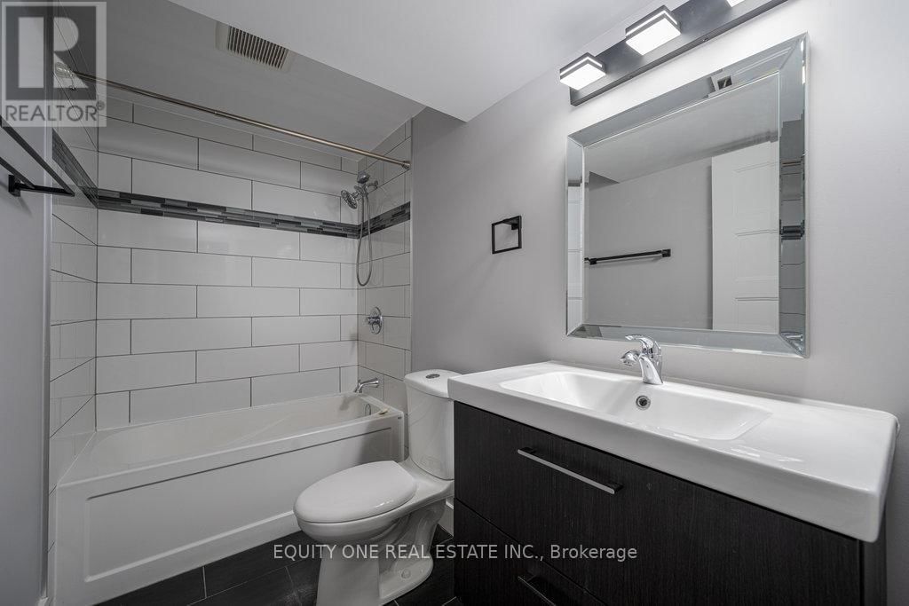 888 WOODROFFE AVENUE Image 27