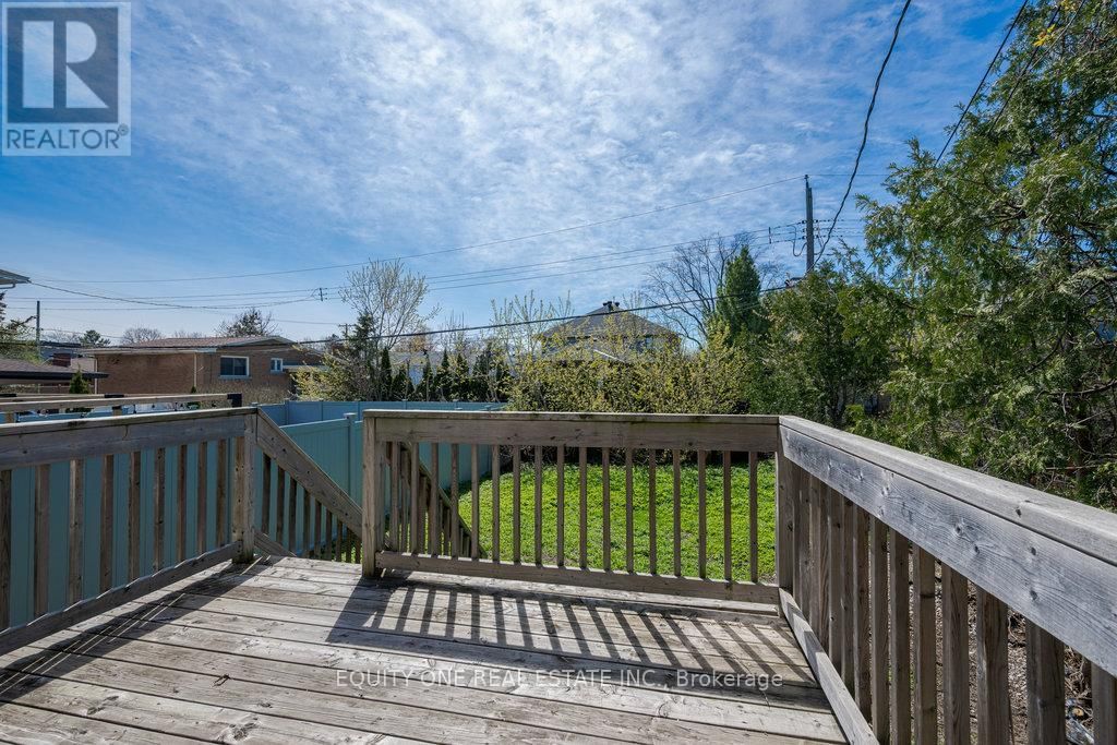 888 WOODROFFE AVENUE Image 30