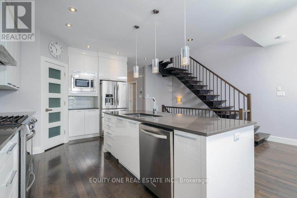 888 WOODROFFE AVENUE Image 5