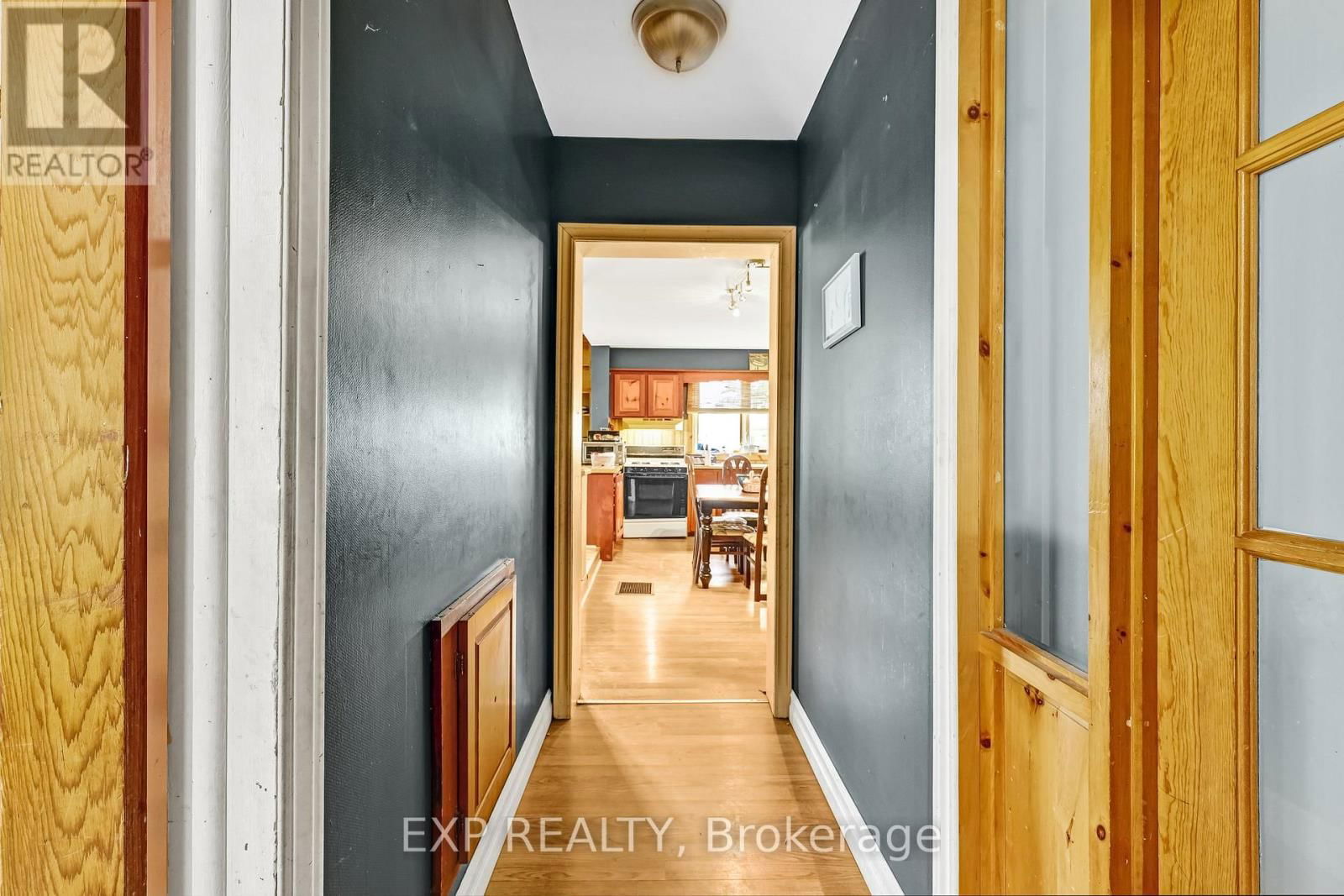 56 VICTORIA AVENUE EAST Image 11