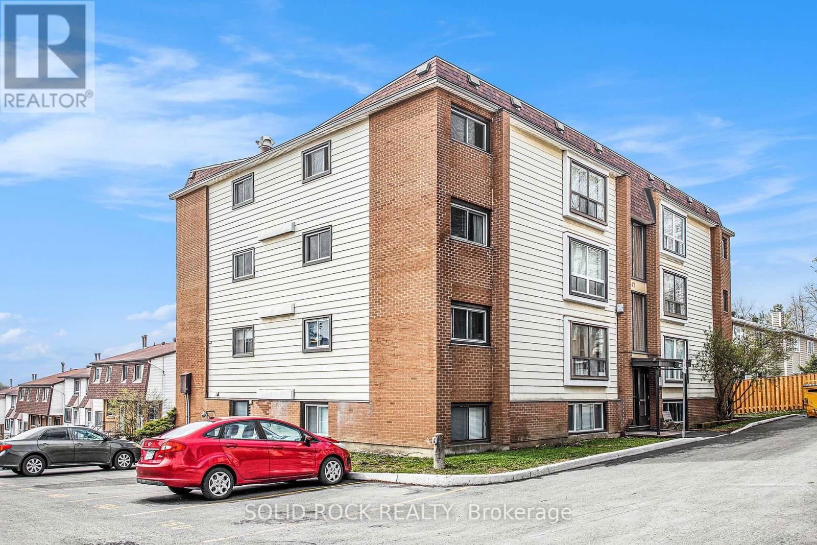 14 - 47 SUMAC STREET Image 3