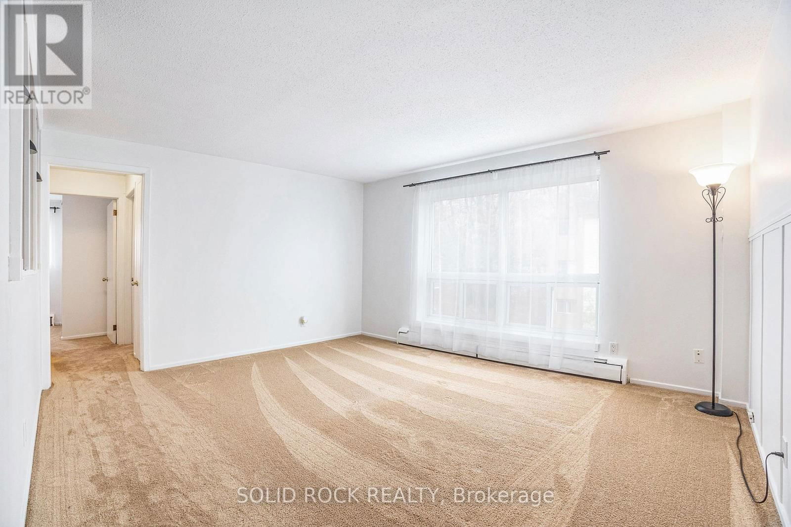 14 - 47 SUMAC STREET Image 4
