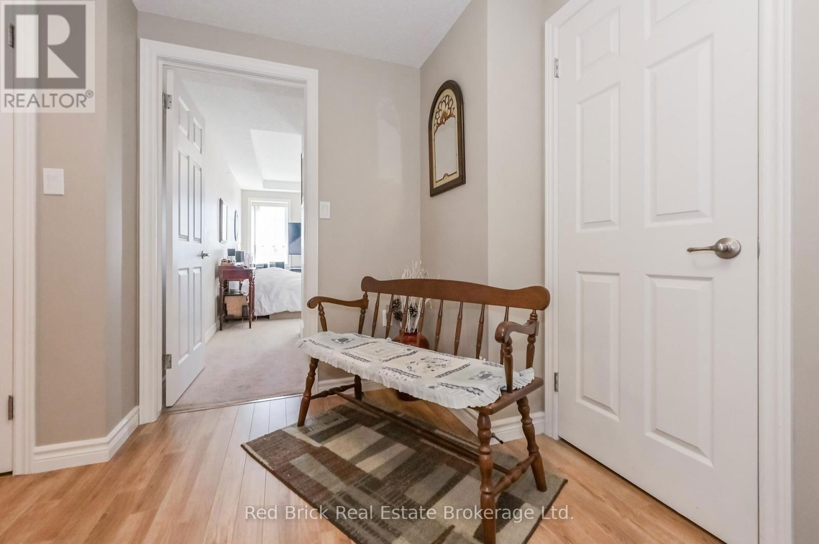 207 - 6492 GERRIE ROAD Image 5
