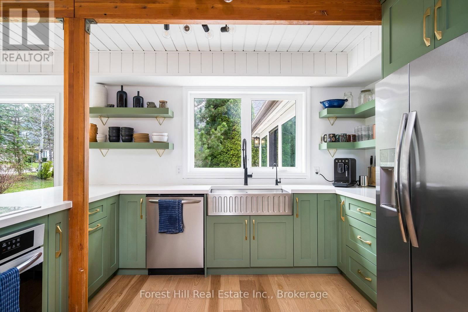 144 BROOKER BOULEVARD Image 18