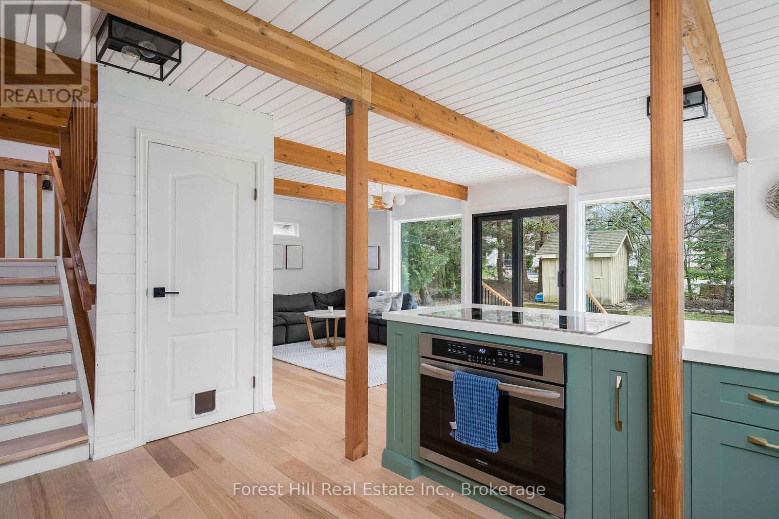 144 BROOKER BOULEVARD Image 19