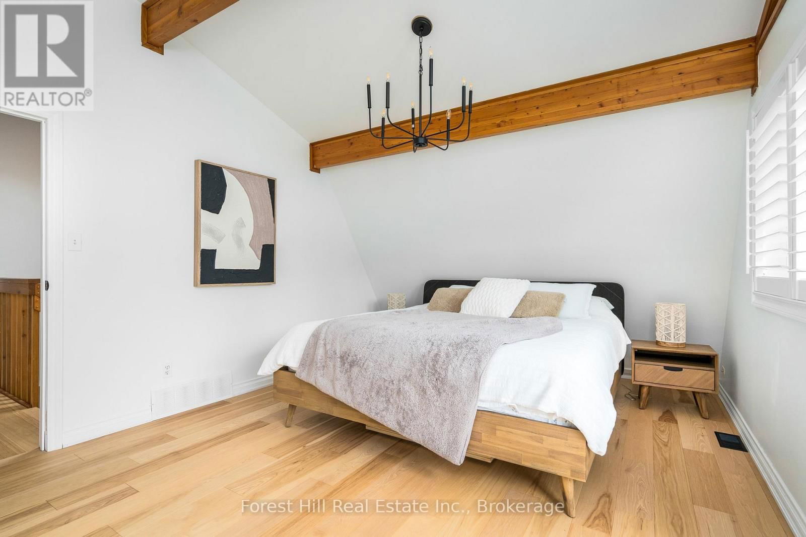 144 BROOKER BOULEVARD Image 29